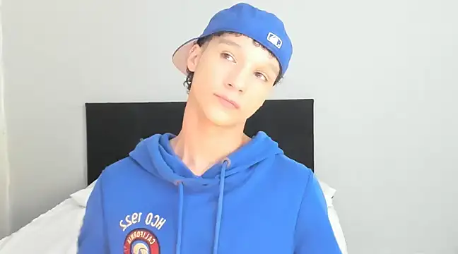 Snapshot of angelcortes chatting on March 4, 2025, 11:51 am angelcortes online show from March 4, 2025, 11:51 am