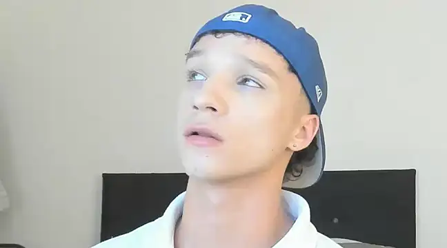 Snapshot of angelcortes chatting on December 16, 2024, 9:20 pm angelcortes online show from December 16, 2024, 9:20 pm