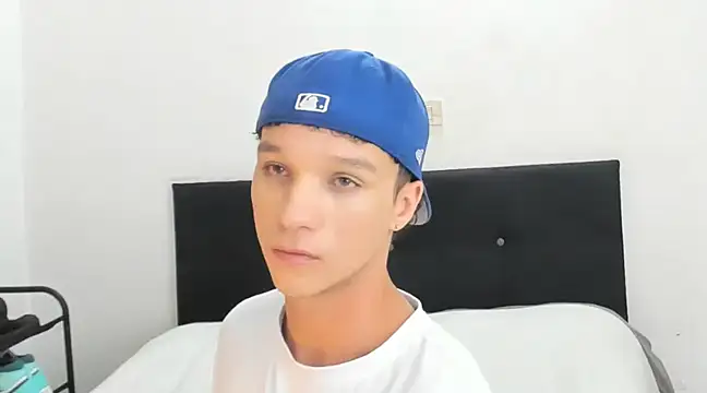 Snapshot of angelcortes chatting on January 10, 2025, 2:46 am angelcortes online show from January 10, 2025, 2:46 am