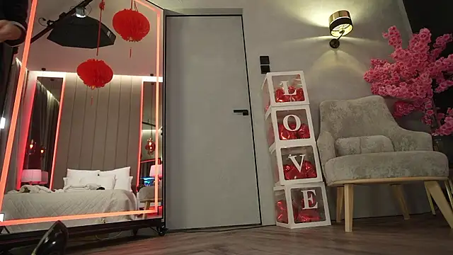 Snapshot of Arte_Adelle chatting on March 3, 2026, 5:25 am Arte Adelle online show from March 3, 2026, 5:25 am