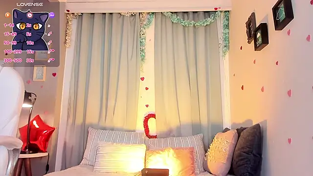 CoralineRicce  online show from March 15, 2025, 8:48 am