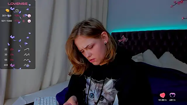 DellaRowe online show from September 30, 2025, 5:46 am