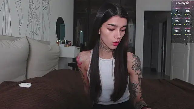 vinkitinkii online show from November 1, 2025, 7:02 am