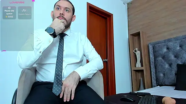 jeanpiere  online show from April 14, 2026, 3:00 am