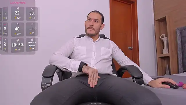 jeanpiere  online show from February 7, 2026, 3:03 am