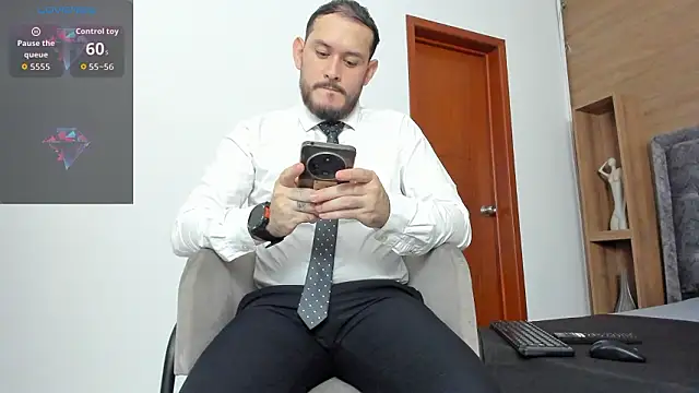 jeanpiere  online show from March 26, 2026, 3:05 am