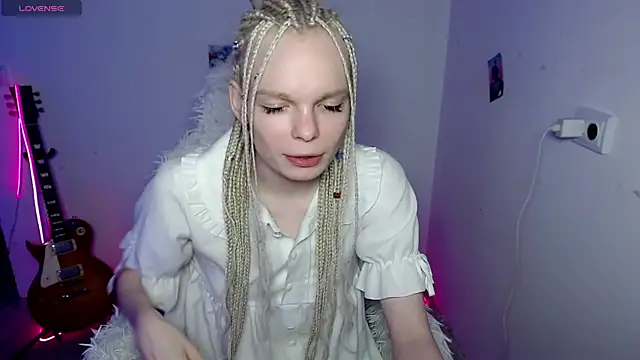 Emily Nyaffee online show from January 10, 2026, 1:56 am