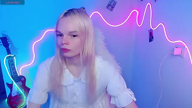 Emily Nyaffee online show from November 8, 2025, 3:48 pm