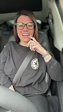 LadyLena1 online show from May 29, 2026, 6:14 pm