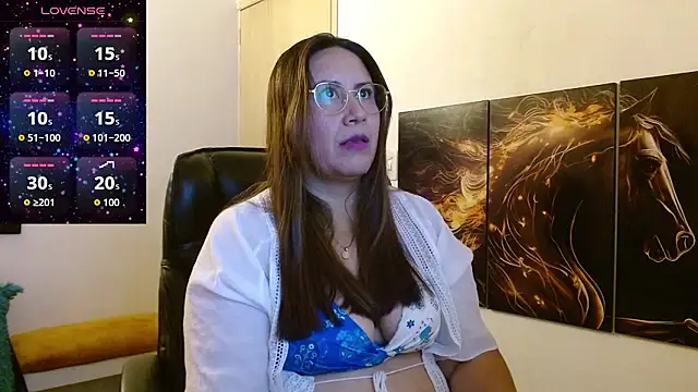 amalia brunette online show from February 24, 2026, 11:27 pm