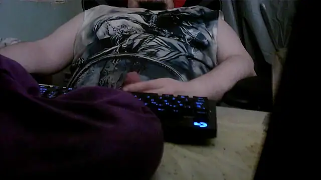 porkorossy online show from May 19, 2026, 9:33 pm