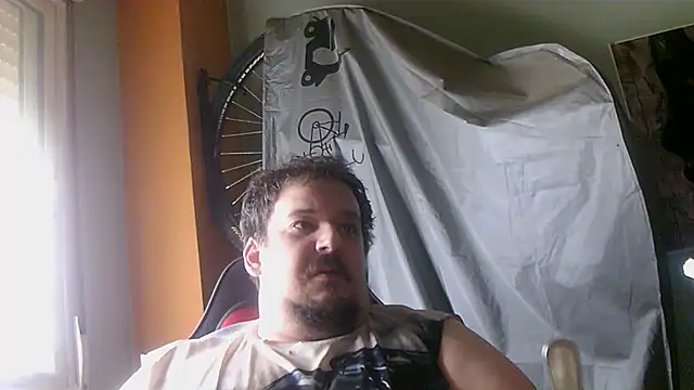 porkorossy online show from May 21, 2026, 7:06 am