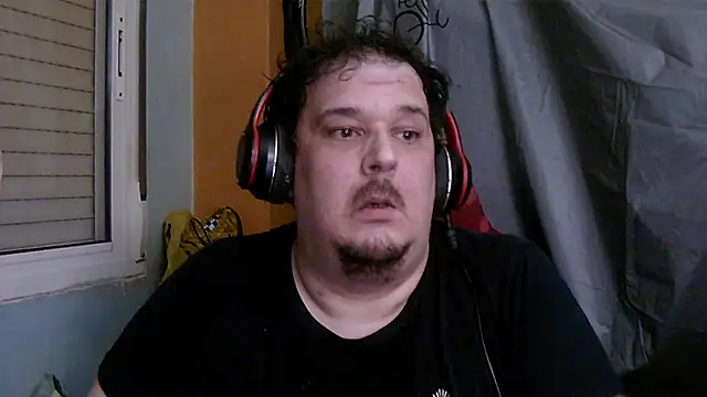 porkorossy online show from October 24, 2025, 9:36 pm