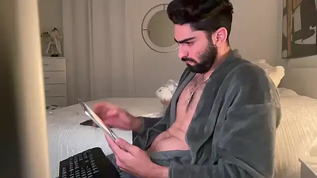 Carlos-195- online show from November 8, 2025, 4:38 am