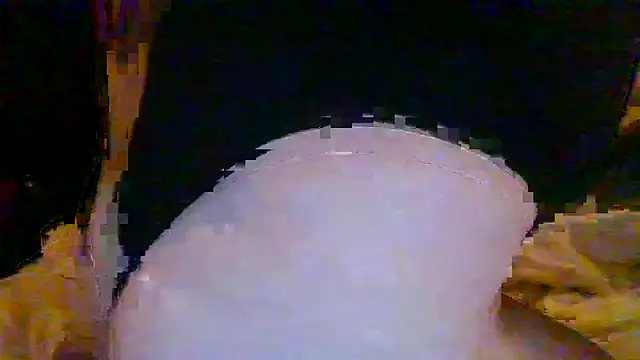 Snapshot of budweiser666 chatting on December 1, 2025, 9:54 am budweiser666 online show from December 1, 2025, 9:54 am