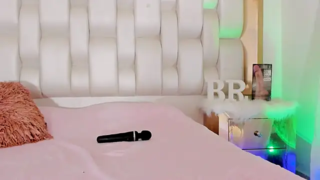 Snapshot of BeckyRusso chatting on March 22, 2025, 6:25 pm BeckyRusso online show from March 22, 2025, 6:25 pm