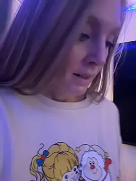 ItsDanniG online show from October 30, 2025, 5:54 pm