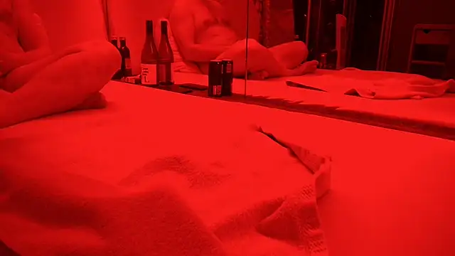 ROXYNL online show from December 22, 2024, 1:44 pm