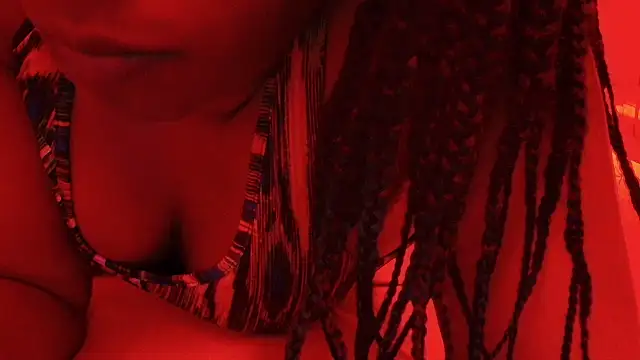 ROXYNL online show from March 16, 2025, 7:38 pm