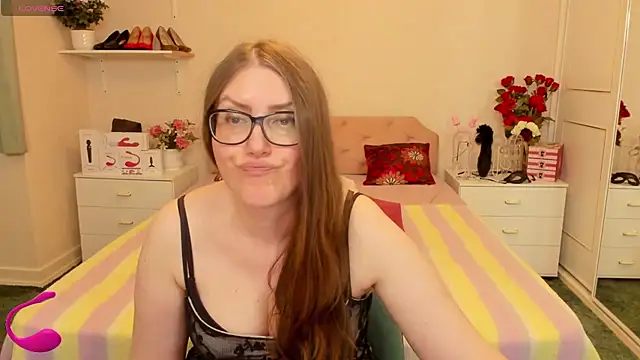 Snapshot of AmandamurX chatting on June 19, 2026, 1:28 pm AmandamurX online show from June 19, 2026, 1:28 pm
