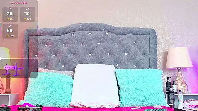 Snapshot of ZafiroClean chatting on December 16, 2025, 7:29 pm ZafiroClean online show from December 16, 2025, 7:29 pm