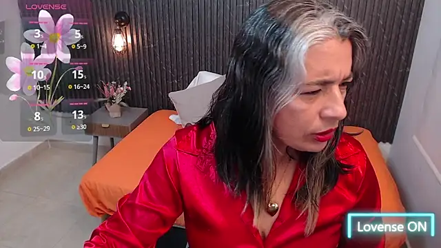 Snapshot of tammy_lynn69 chatting on November 16, 2025, 6:01 pm tammy lynn69 online show from November 16, 2025, 6:01 pm