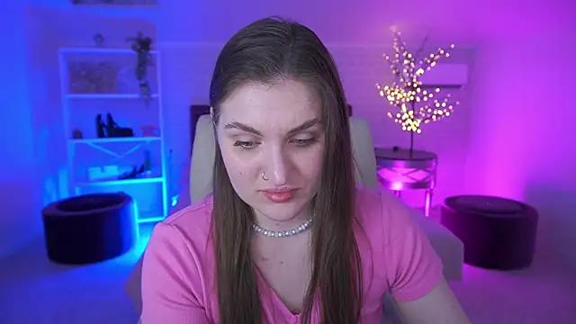 EmmyCharmm online show from June 7, 2026, 6:07 am