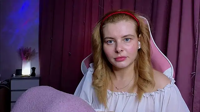 Snapshot of Day-off chatting on September 29, 2025, 12:11 pm Day-off online show from September 29, 2025, 12:11 pm