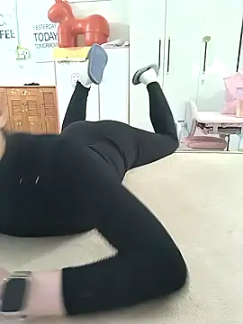 I AM NOT A SLUT online show from December 4, 2025, 6:01 am