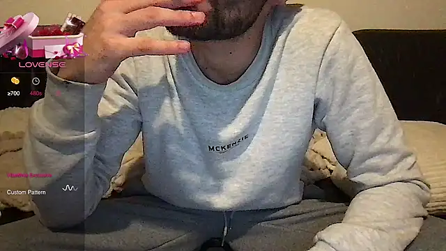 Snapshot of athenphysics chatting on December 7, 2024, 1:13 pm athenphysics online show from December 7, 2024, 1:13 pm