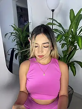 Snapshot of alison_collins chatting on March 3, 2026, 7:21 pm alison collins online show from March 3, 2026, 7:21 pm