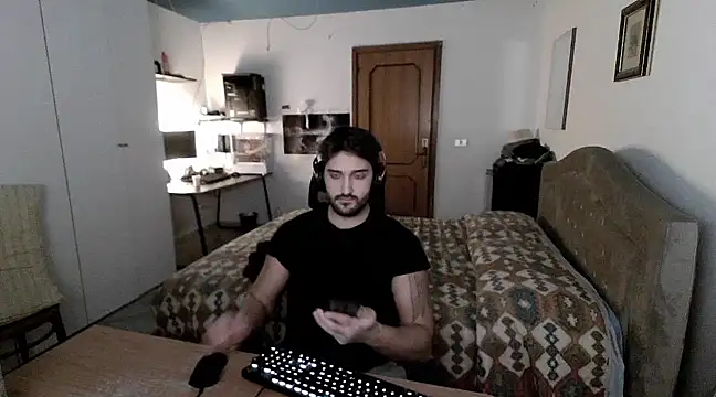 Alexox02 online show from December 20, 2024, 8:55 pm