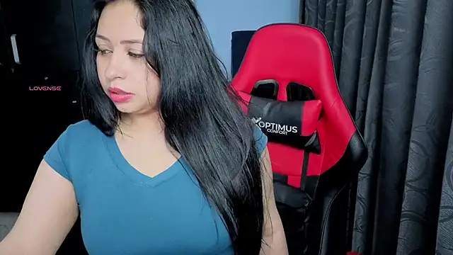 Snapshot of charlotee_lovee69 chatting on October 3, 2025, 3:20 am charlotee lovee69 online show from October 3, 2025, 3:20 am