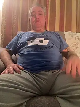 Snapshot of Russirayu chatting on January 18, 2026, 11:08 pm Russirayu online show from January 18, 2026, 11:08 pm