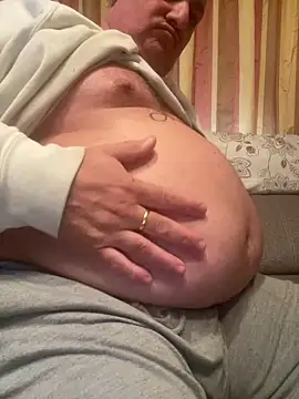 Snapshot of Russirayu chatting on March 9, 2026, 4:21 pm Russirayu online show from March 9, 2026, 4:21 pm