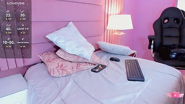 Snapshot of andrea_alvarz chatting on March 2, 2025, 10:58 am andrea alvarz online show from March 2, 2025, 10:58 am