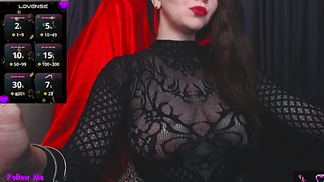 mia-joy online show from October 7, 2025, 8:32 pm