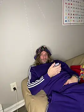 Snapshot of 4kUsh2Fashion0 chatting on February 3, 2025, 7:42 pm 4kUsh2Fashion0 online show from February 3, 2025, 7:42 pm