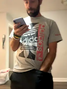 Snapshot of 4kUsh2Fashion0 chatting on October 7, 2025, 3:57 pm 4kUsh2Fashion0 online show from October 7, 2025, 3:57 pm