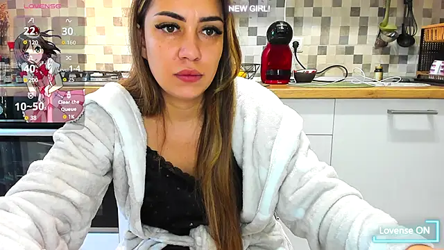 Snapshot of EveEvian chatting on October 2, 2025, 8:07 am EveEvian online show from October 2, 2025, 8:07 am