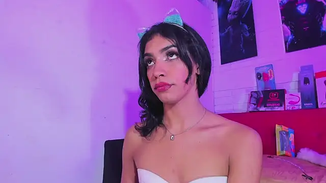 Snapshot of Alahia_Rodriguez chatting on March 23, 2025, 4:49 am Alahia Rodriguez online show from March 23, 2025, 4:49 am