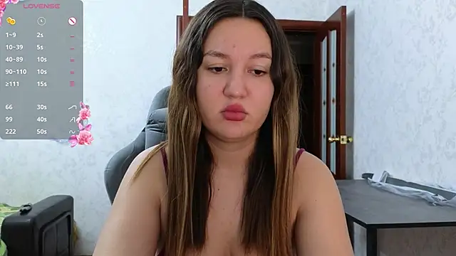 Snapshot of Nelly_Fischer chatting on June 8, 2026, 7:58 pm Nelly Fischer online show from June 8, 2026, 7:58 pm
