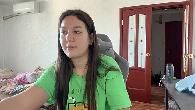 Nelly Fischer online show from February 17, 2025, 7:26 am