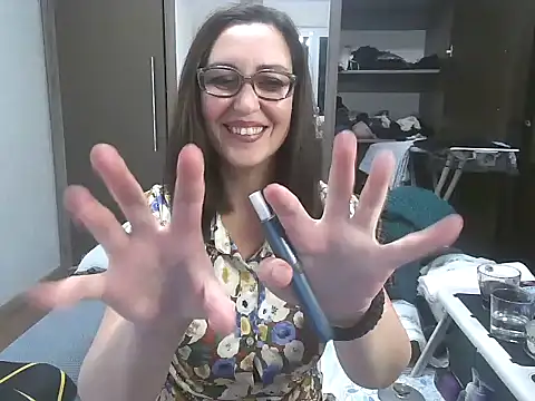 Snapshot of Ulyana72882 chatting on January 2, 2025, 4:56 pm Ulyana72882 online show from January 2, 2025, 4:56 pm