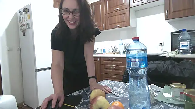 Snapshot of Ulyana72882 chatting on January 13, 2025, 7:10 pm Ulyana72882 online show from January 13, 2025, 7:10 pm