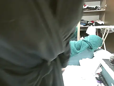 Snapshot of Ulyana72882 chatting on January 11, 2025, 8:21 pm Ulyana72882 online show from January 11, 2025, 8:21 pm