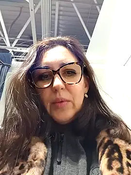 Snapshot of Ulyana72882 chatting on December 10, 2024, 9:23 am Ulyana72882 online show from December 10, 2024, 9:23 am