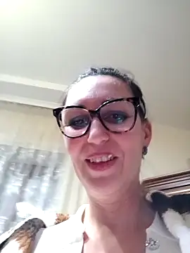 Snapshot of Ulyana72882 chatting on February 14, 2025, 7:12 pm Ulyana72882 online show from February 14, 2025, 7:12 pm