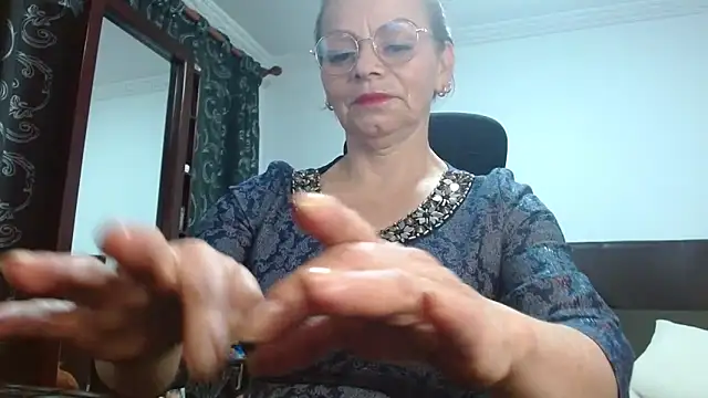 asleycavta online show from November 26, 2025, 11:49 pm