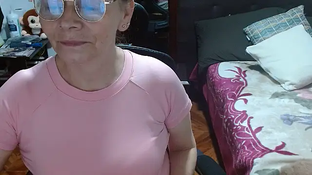 asleycavta online show from September 14, 2025, 2:12 am